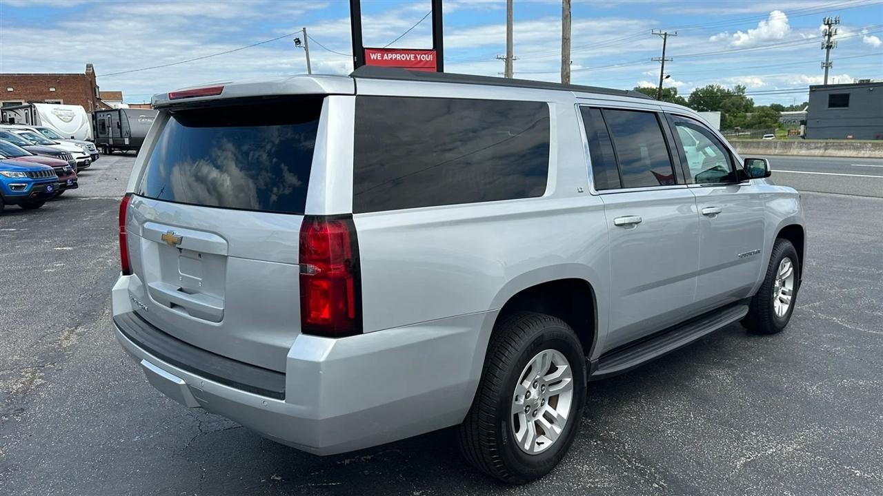 Chevrolet Suburban LT 4WD 2018