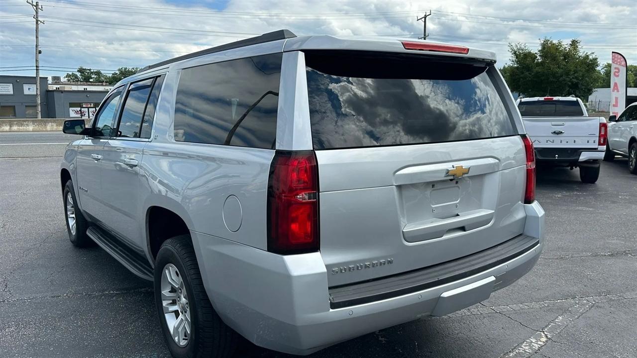 Chevrolet Suburban LT 4WD 2018