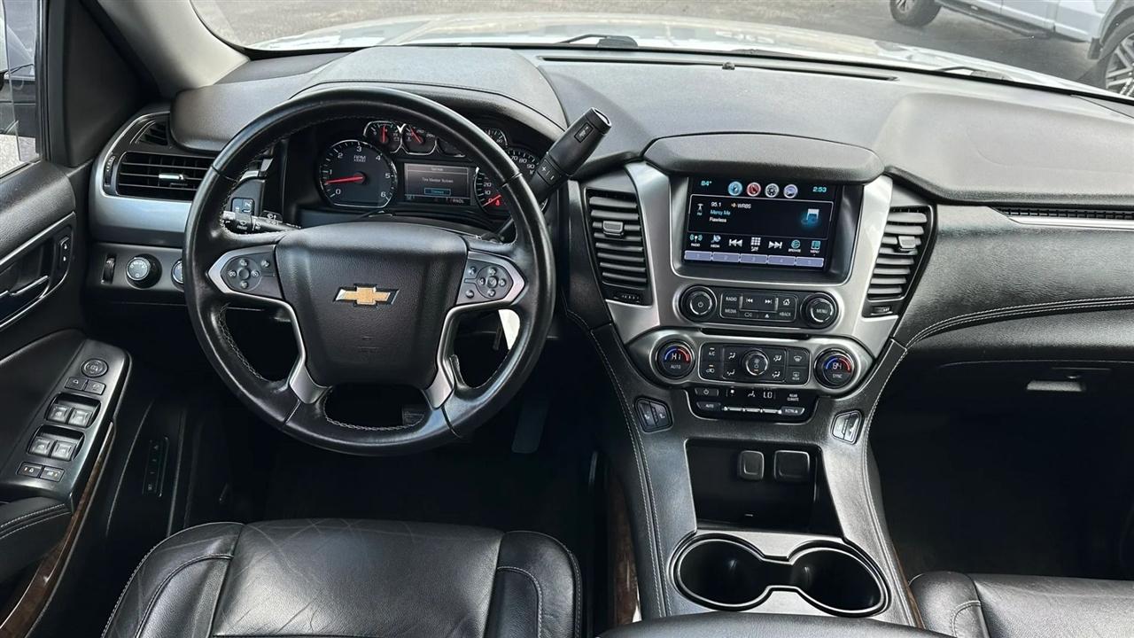 Chevrolet Suburban LT 4WD 2018