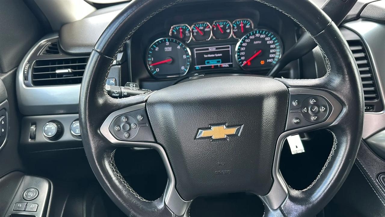 Chevrolet Suburban LT 4WD 2018