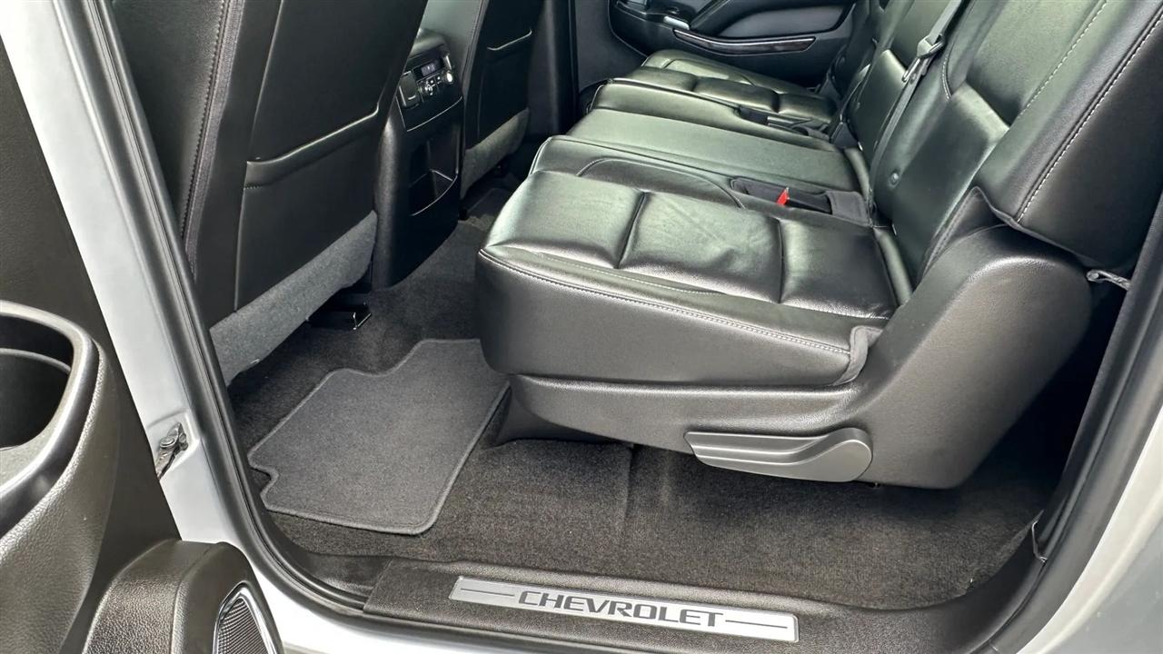 Chevrolet Suburban LT 4WD 2018