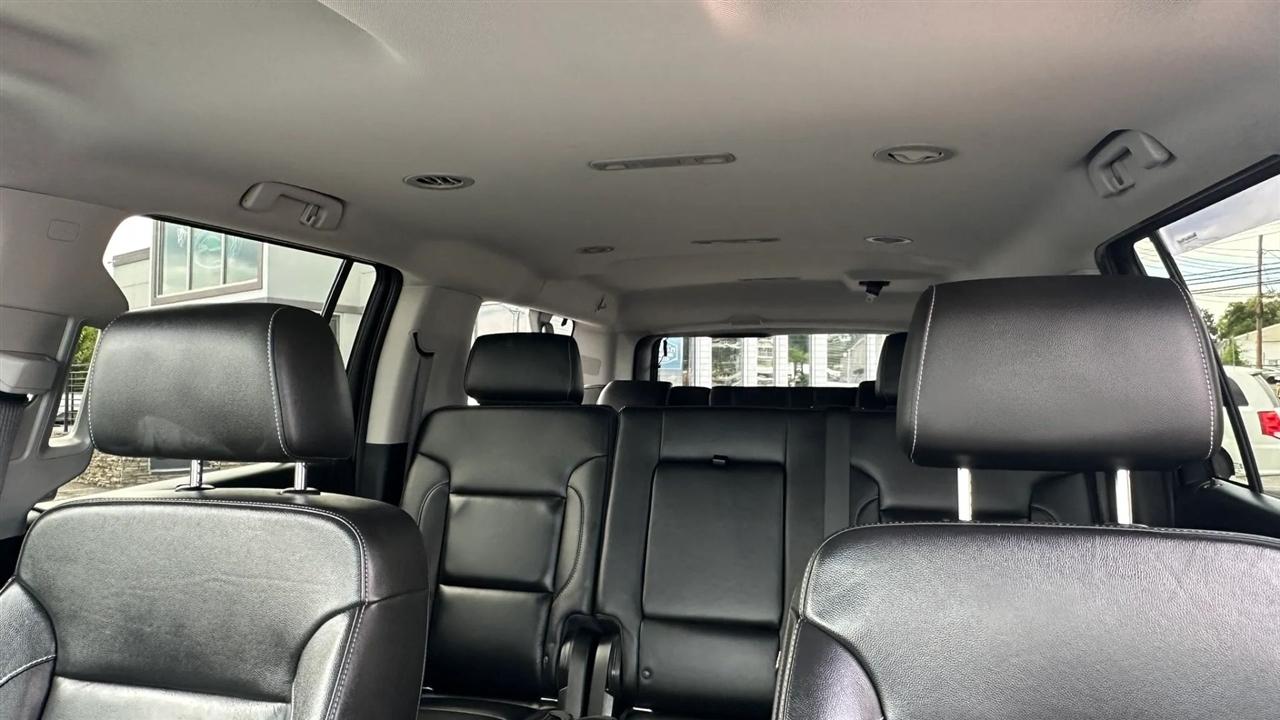 Chevrolet Suburban LT 4WD 2018