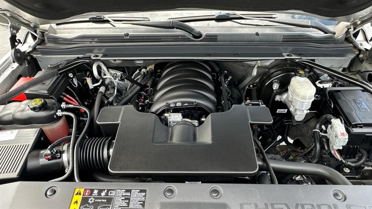 Chevrolet Suburban LT 4WD 2018