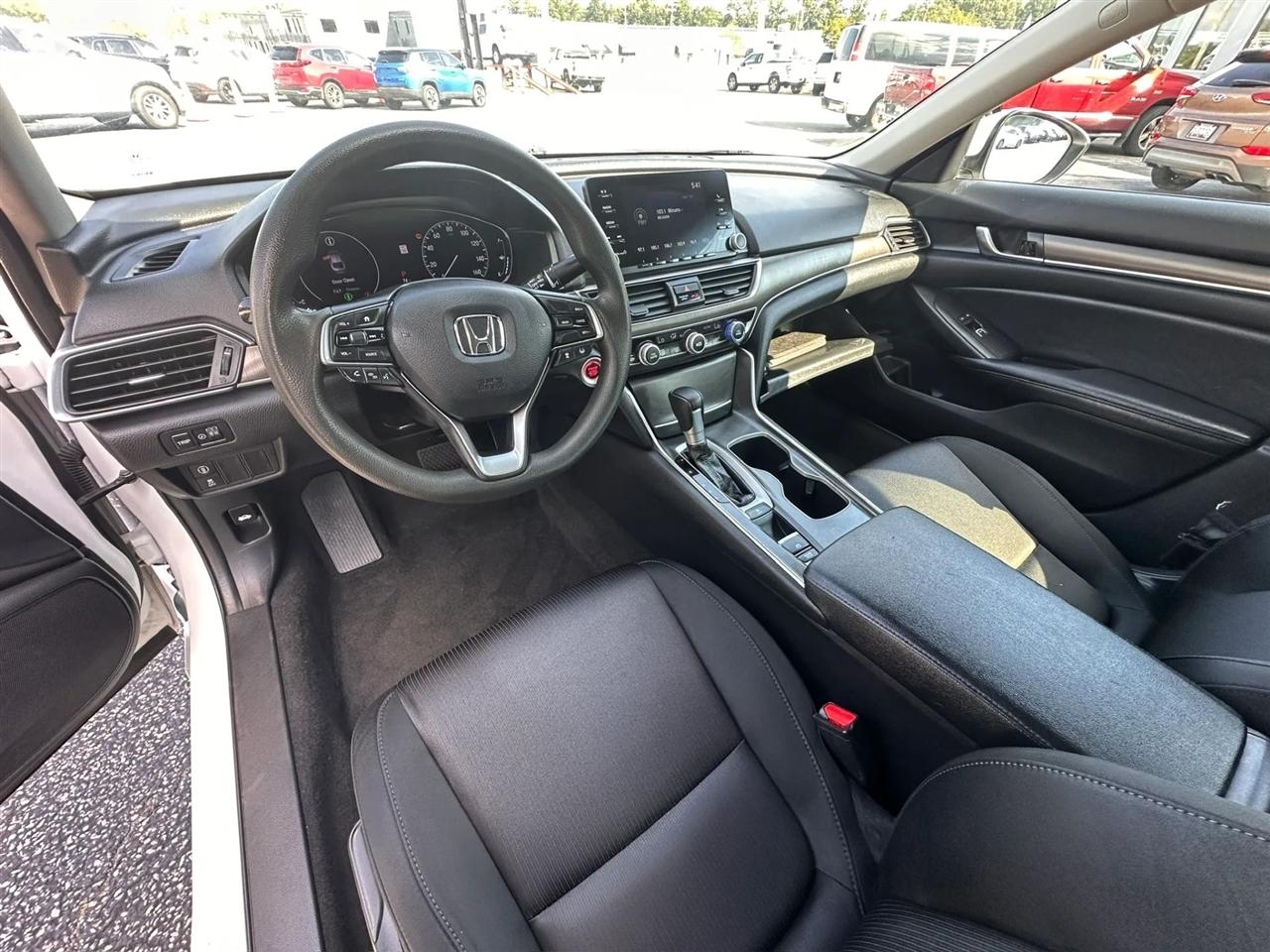 Honda Accord LX CVT 2019