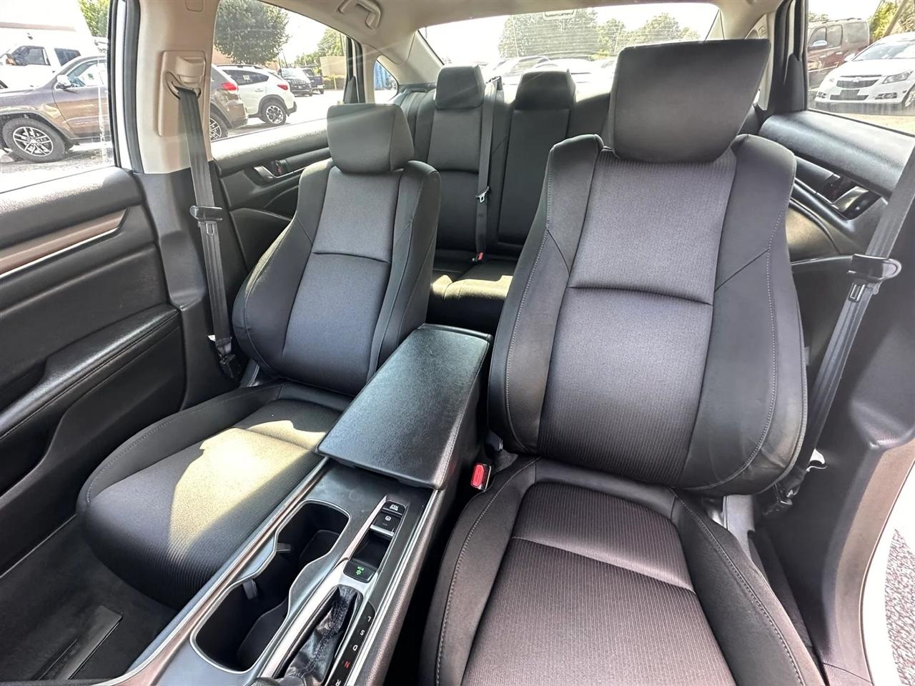 Honda Accord LX CVT 2019