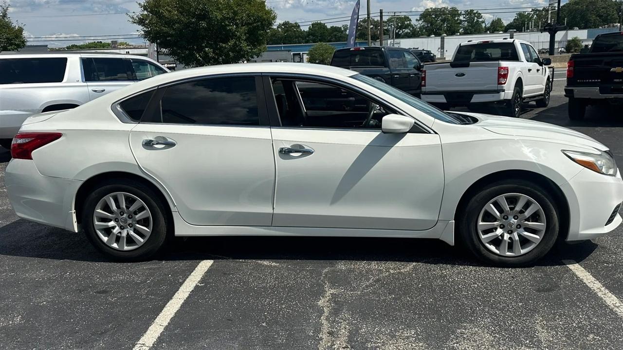 Nissan Altima 2.5 SV 2017