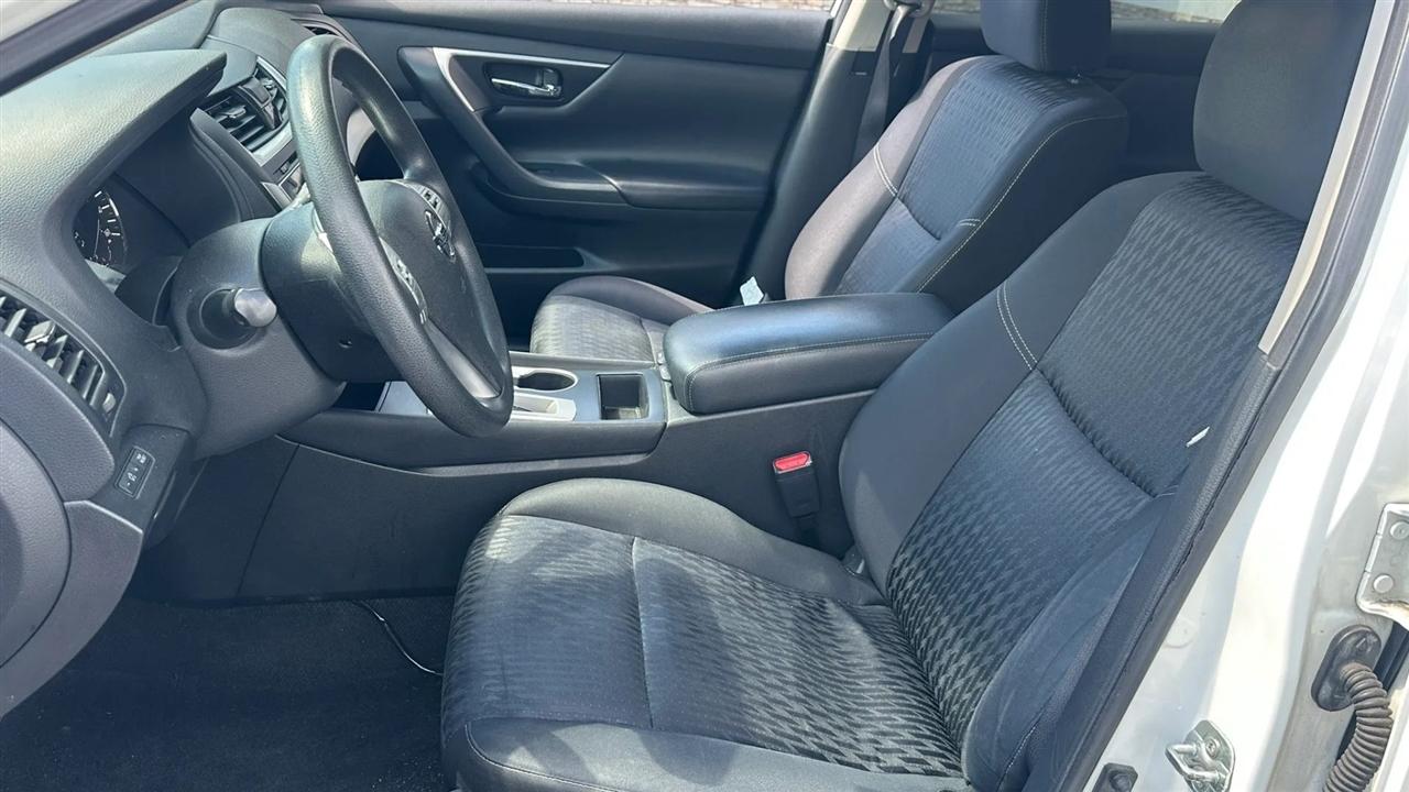 Nissan Altima 2.5 SV 2017
