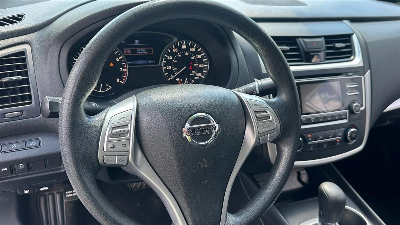 Nissan Altima 2.5 SV 2017
