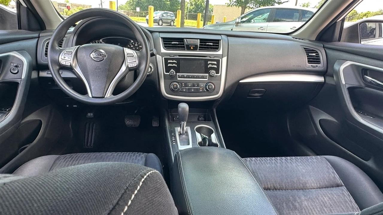 Nissan Altima 2.5 SV 2017