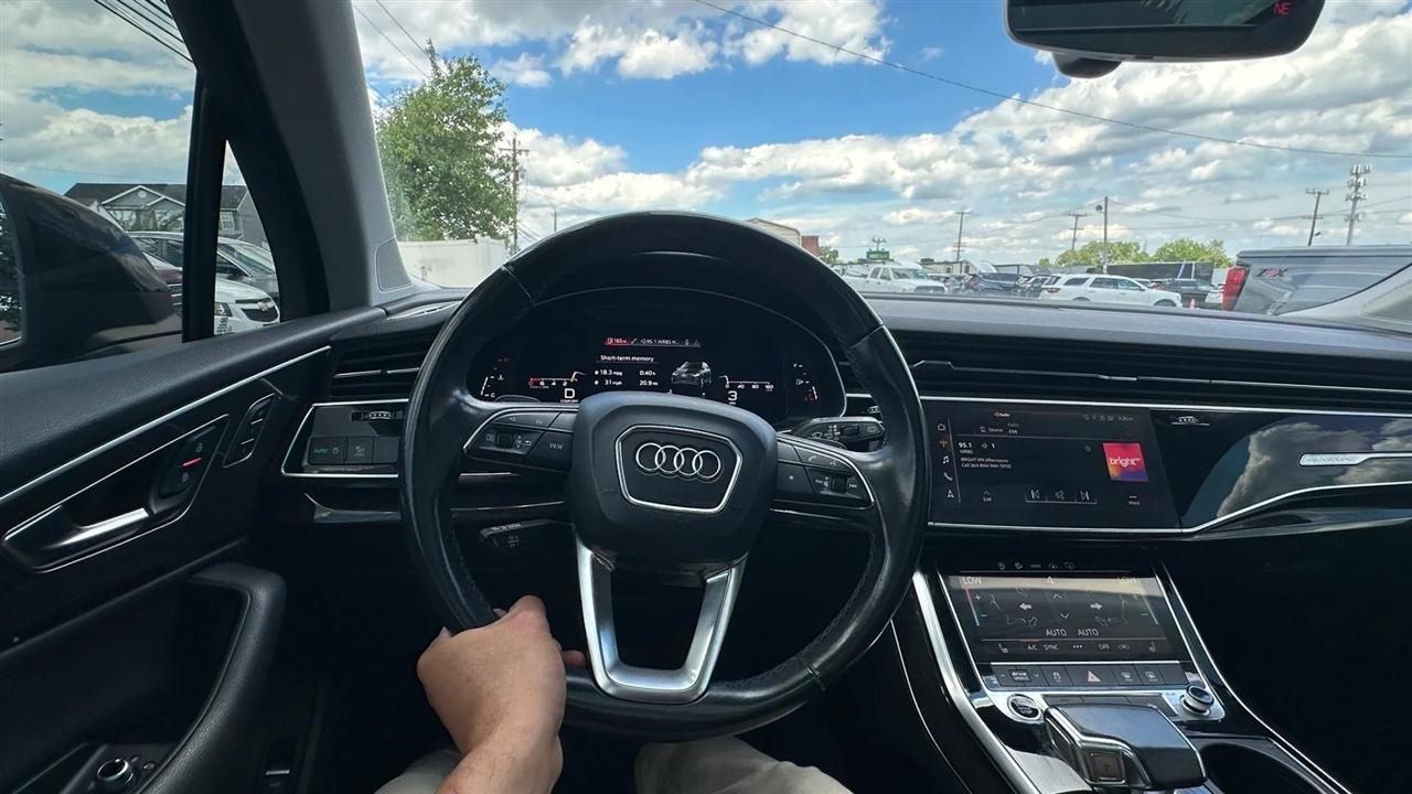 Audi Q7 Premium Plus 55 TFSI quattro 2021
