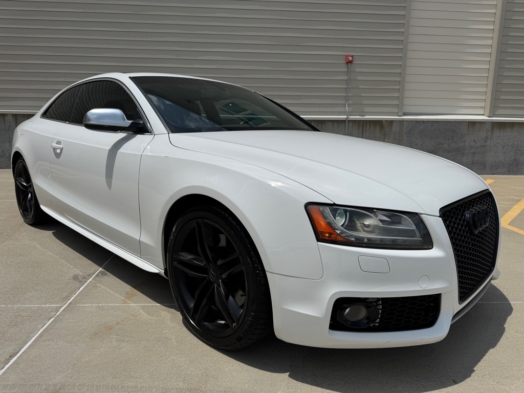 Audi S5 4.2 Coupe quattro Tiptronic 2012 Audi S5 4.2 Coupe quattro Tiptronic 2012