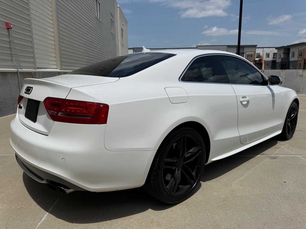 Audi S5 4.2 Coupe quattro Tiptronic 2012 Audi S5 4.2 Coupe quattro Tiptronic 2012