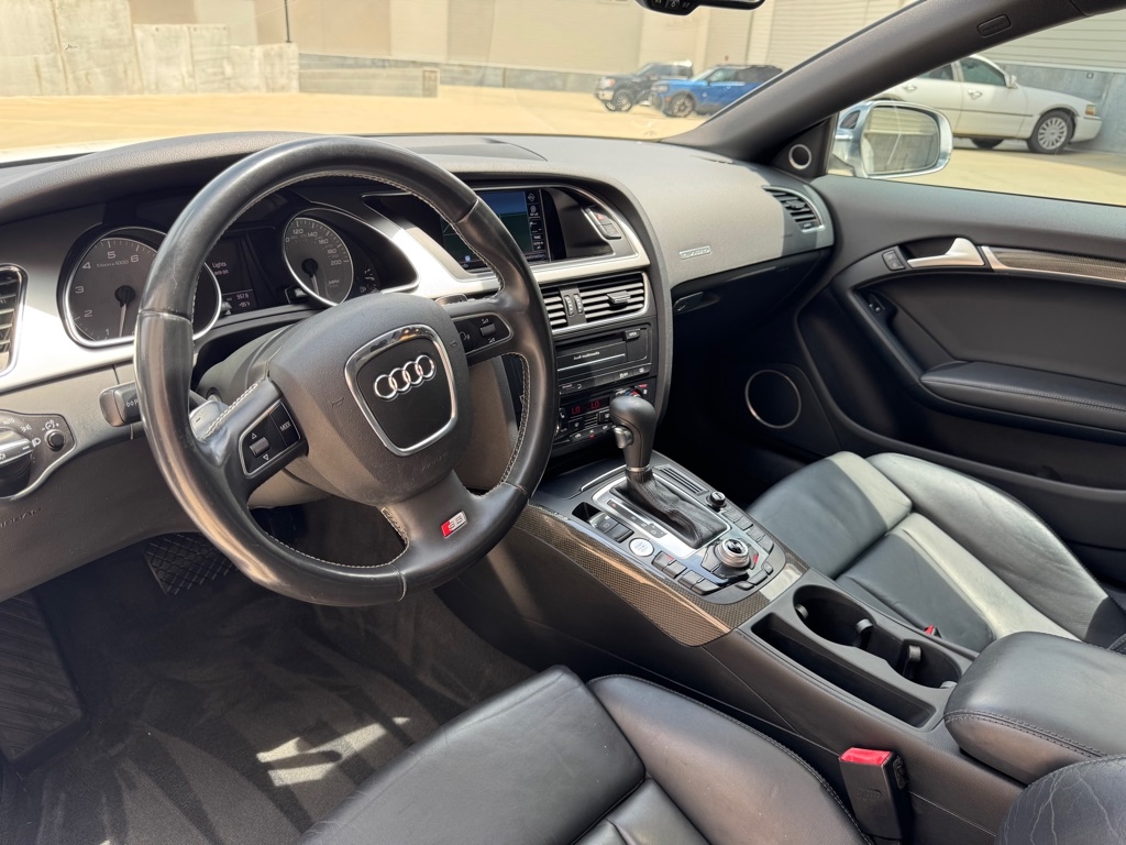 Audi S5 4.2 Coupe quattro Tiptronic 2012 Audi S5 4.2 Coupe quattro Tiptronic 2012