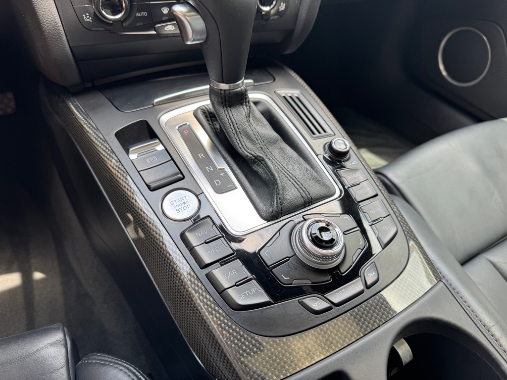 Audi S5 4.2 Coupe quattro Tiptronic 2012 Audi S5 4.2 Coupe quattro Tiptronic 2012