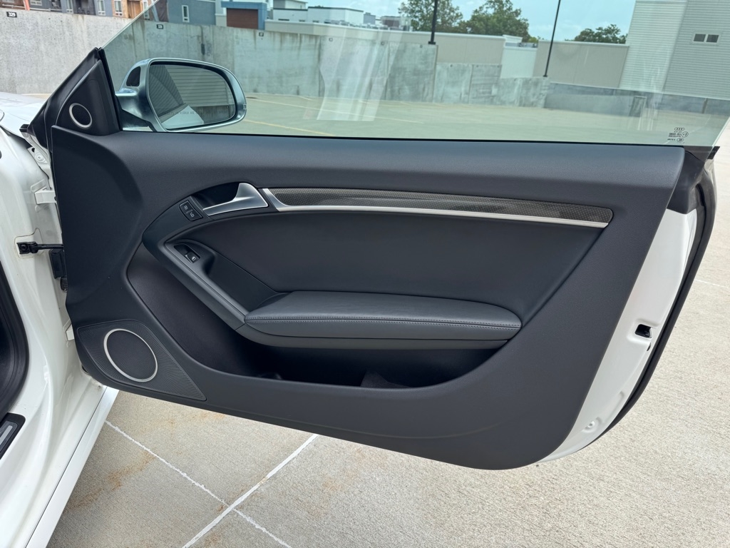 Audi S5 4.2 Coupe quattro Tiptronic 2012 Audi S5 4.2 Coupe quattro Tiptronic 2012