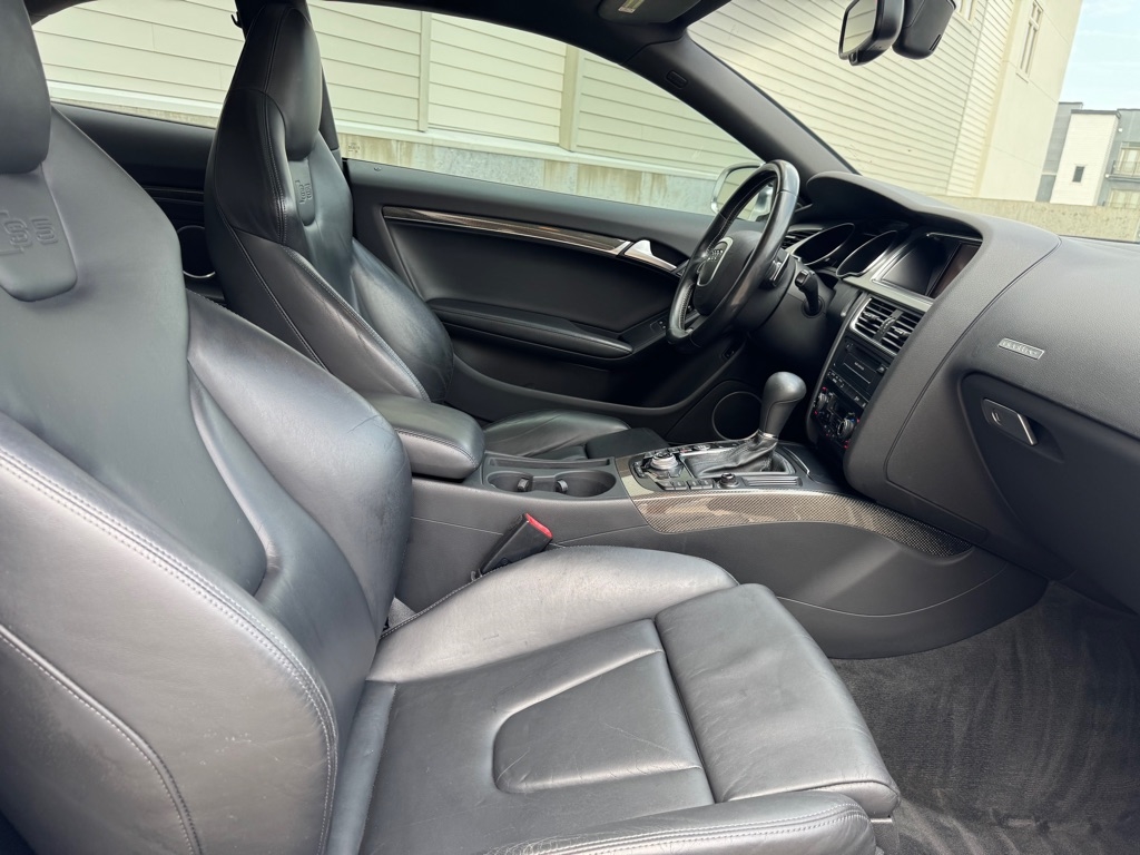 Audi S5 4.2 Coupe quattro Tiptronic 2012 Audi S5 4.2 Coupe quattro Tiptronic 2012