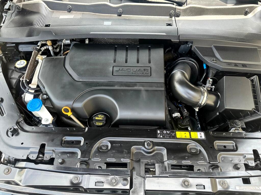 2018 Jaguar E-PACE SE photo 31