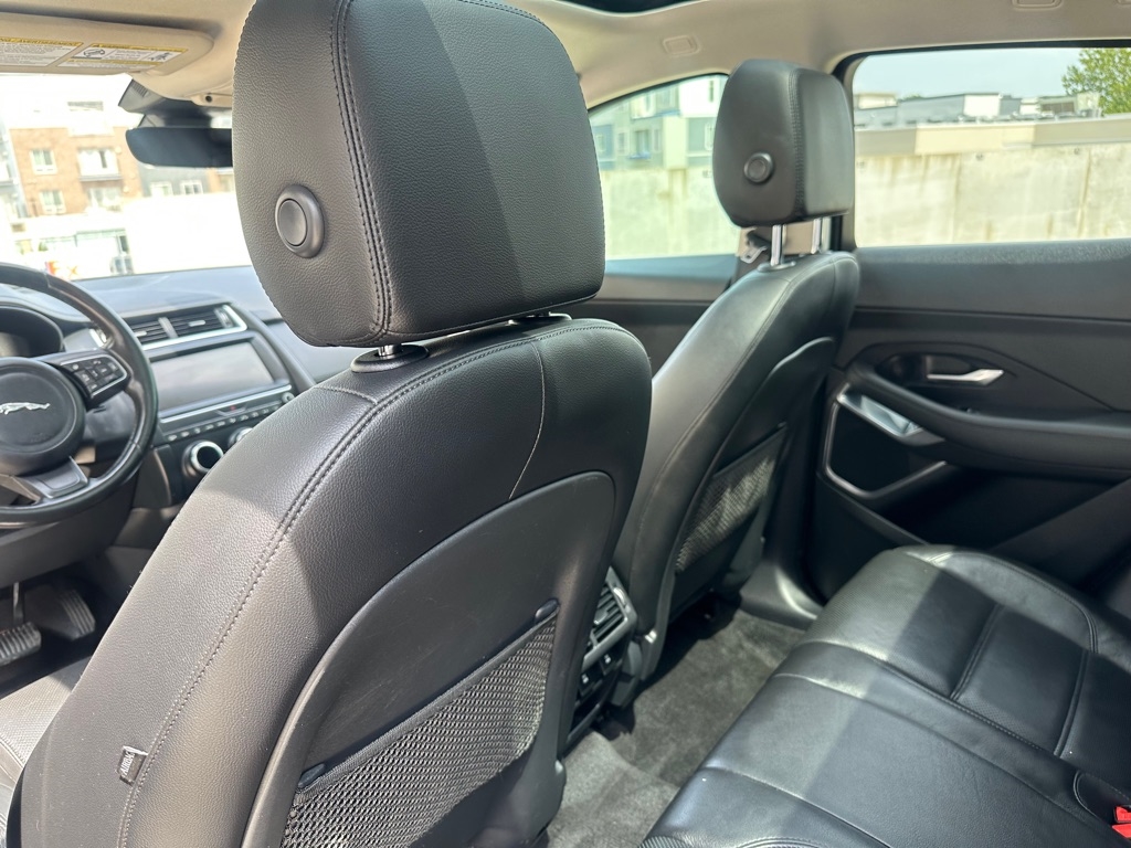 Jaguar E-Pace SE 2018 Jaguar E-Pace SE 2018