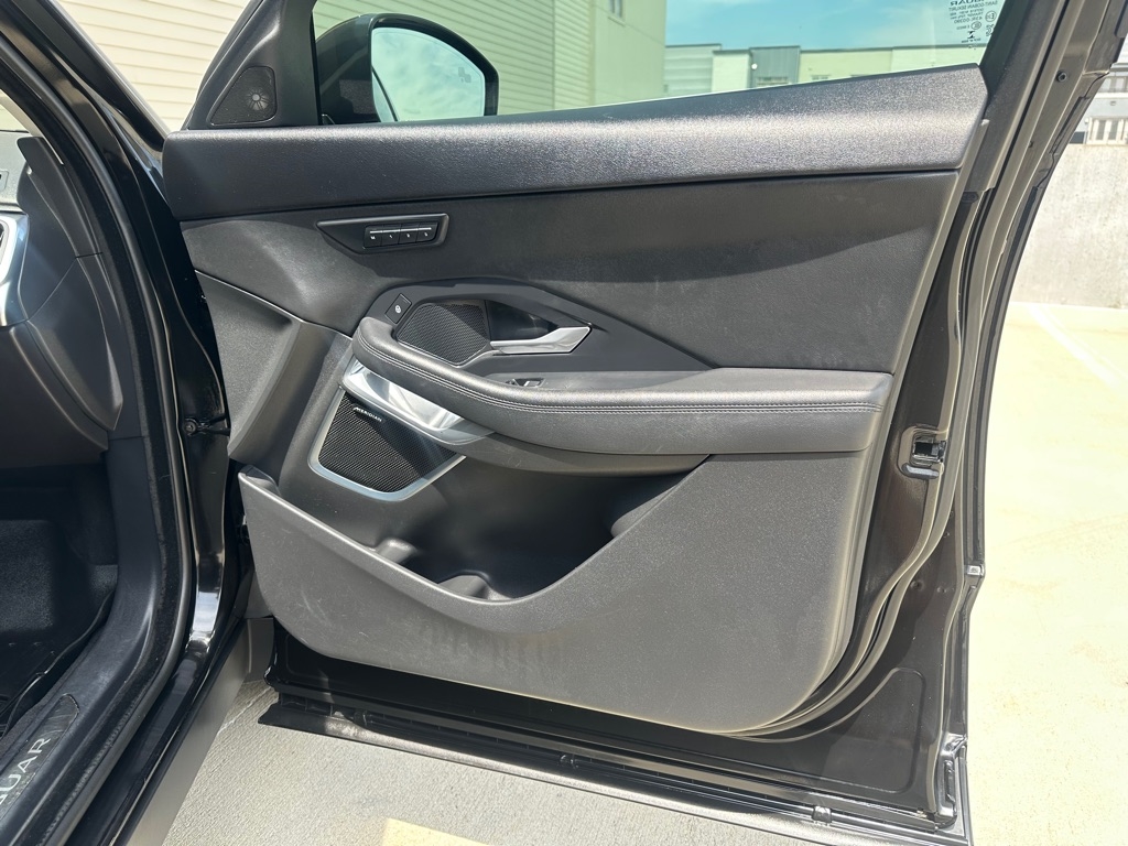 Jaguar E-Pace SE 2018 Jaguar E-Pace SE 2018