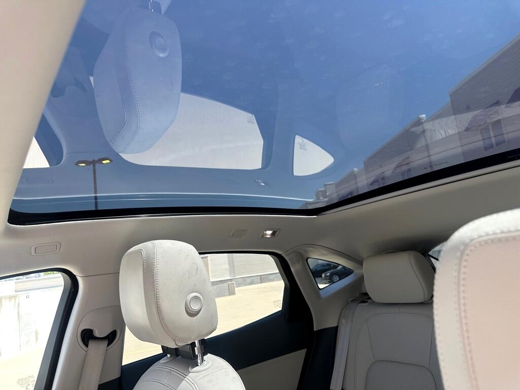 2020 Jaguar E-PACE SE photo 12