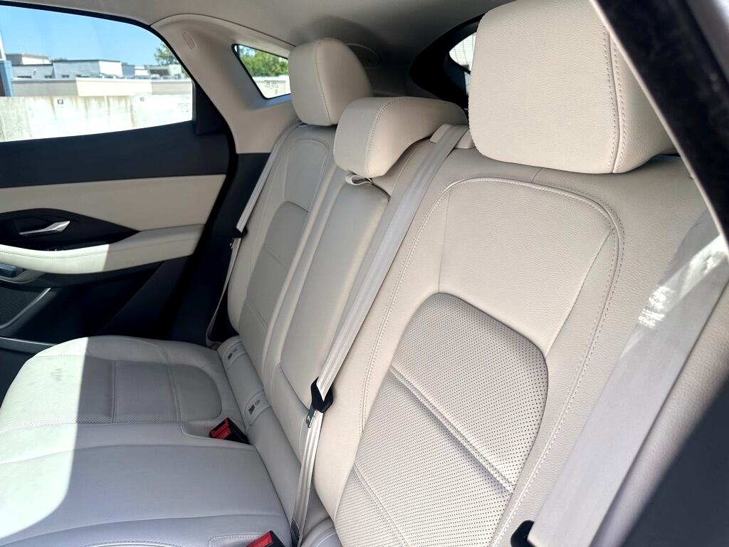 2020 Jaguar E-PACE SE photo 18