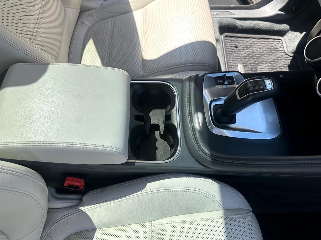 2020 Jaguar E-PACE SE photo 24