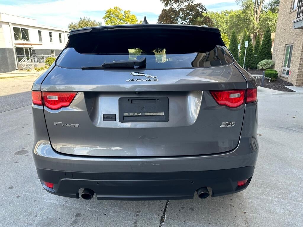 2018 Jaguar F-PACE Premium photo 6