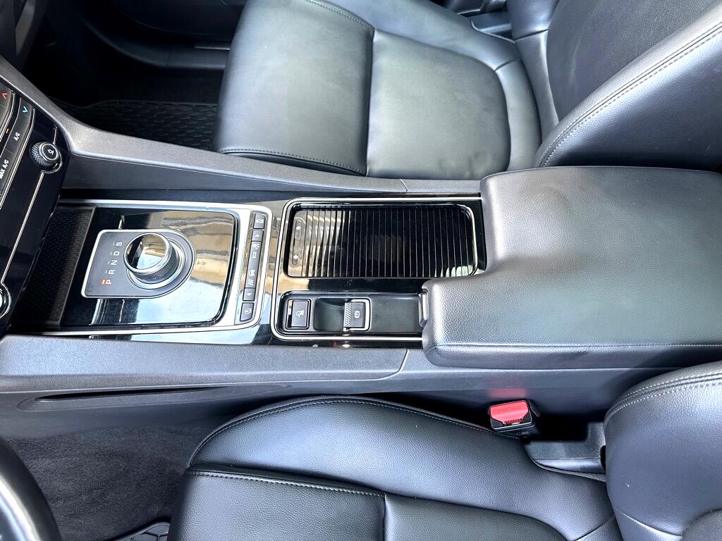 2018 Jaguar F-PACE Premium photo 12