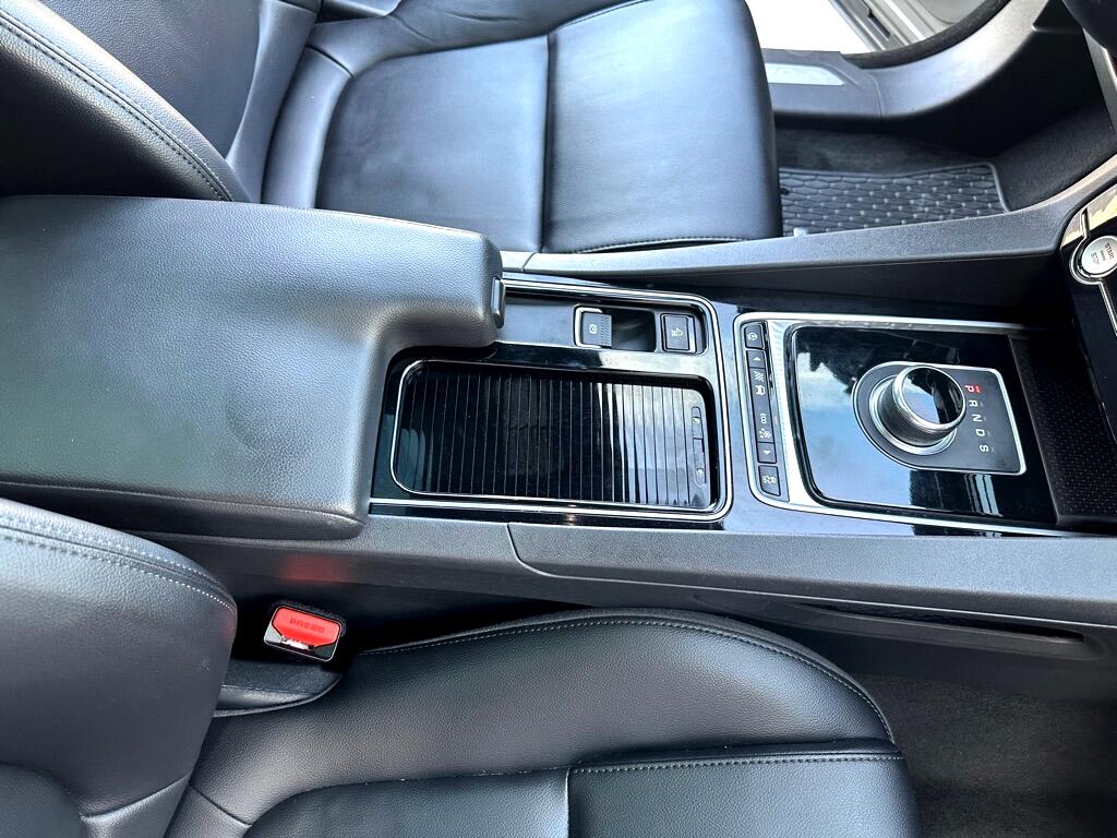 2018 Jaguar F-PACE Premium photo 23