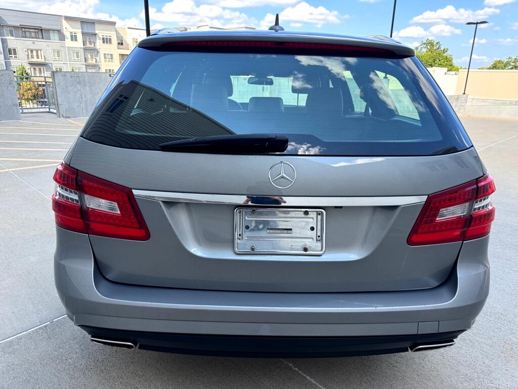 2011 Mercedes Benz E Wagon 4MATIC photo 3