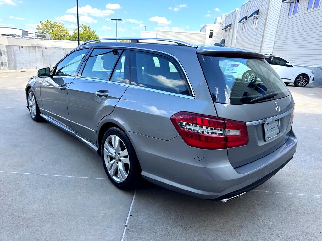 2011 Mercedes Benz E Wagon 4MATIC photo 4