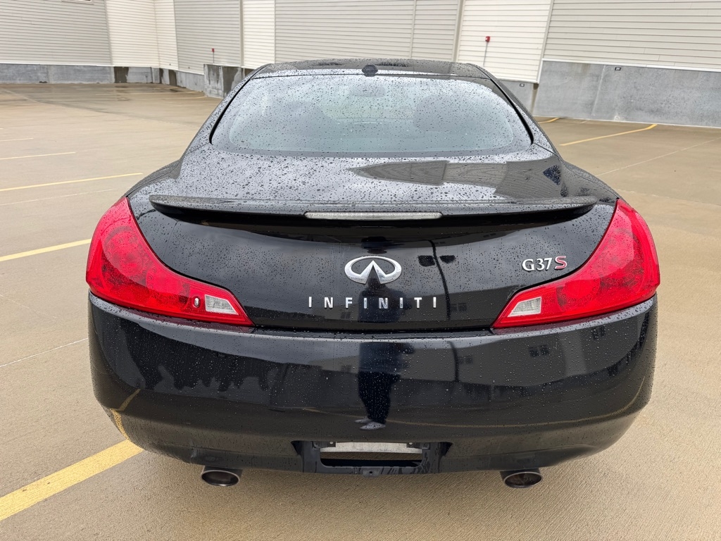 Infiniti G37 Base 2008