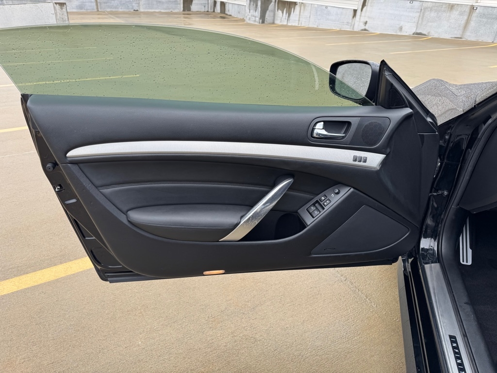 Infiniti G37 Base 2008