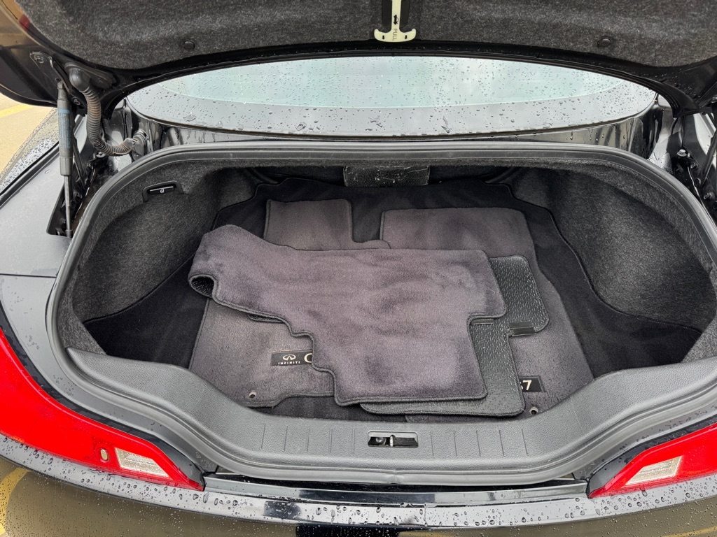 Infiniti G37 Base 2008