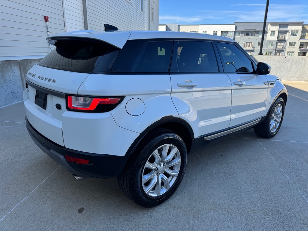 2018 Land Rover Range Rover Evoque SE photo 3