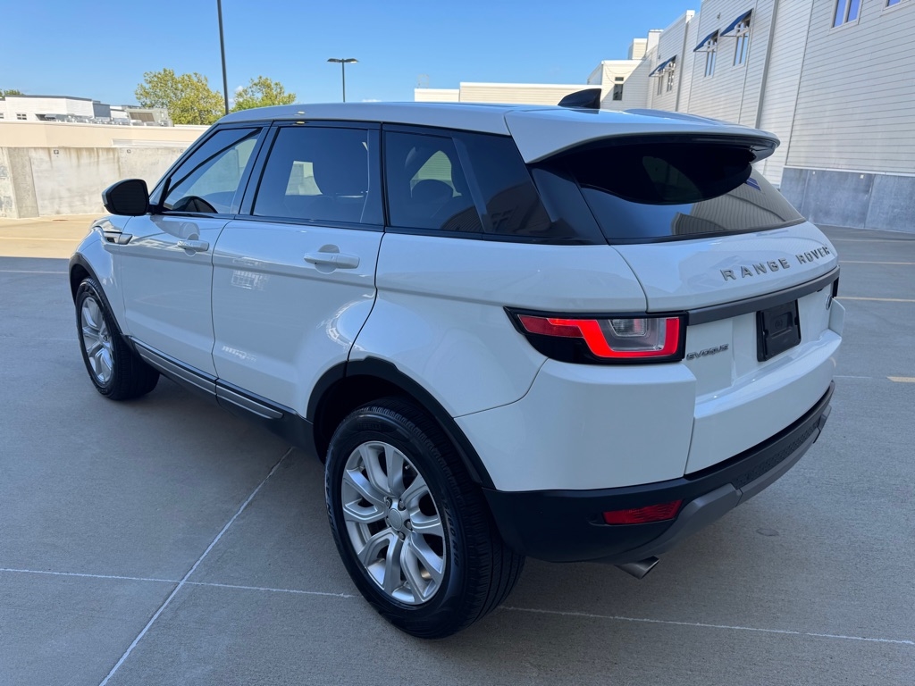 2018 Land Rover Range Rover Evoque SE photo 5