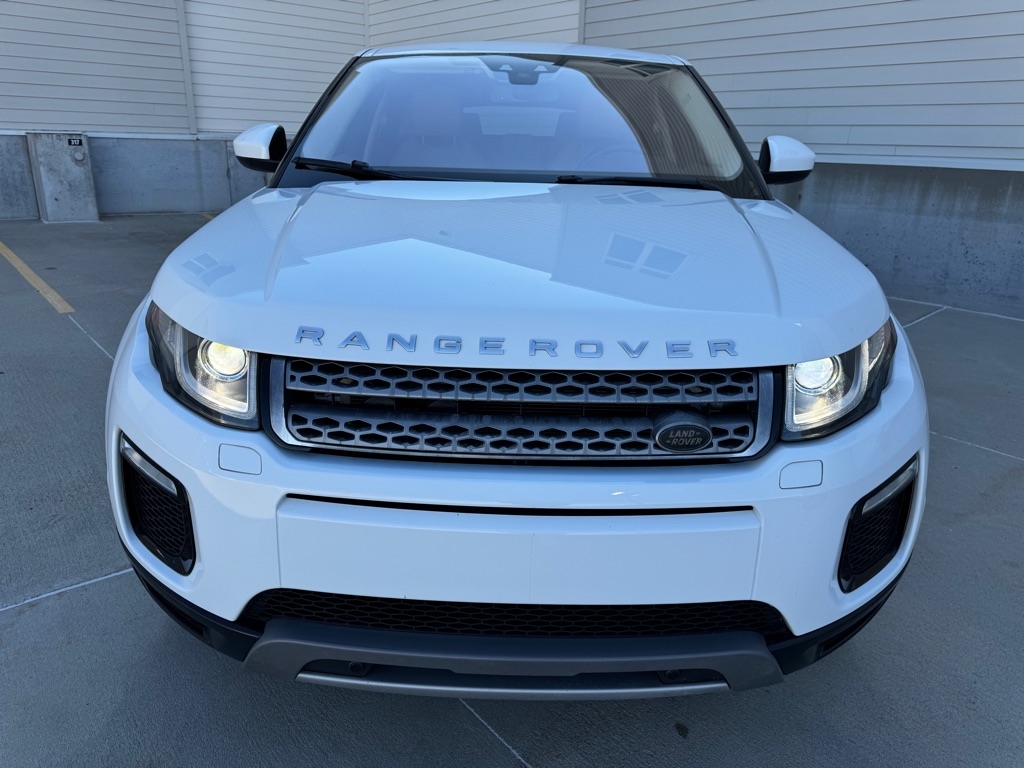 2018 Land Rover Range Rover Evoque SE photo 8