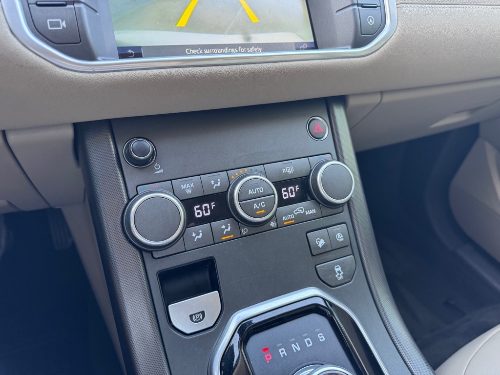 2018 Land Rover Range Rover Evoque SE photo 18