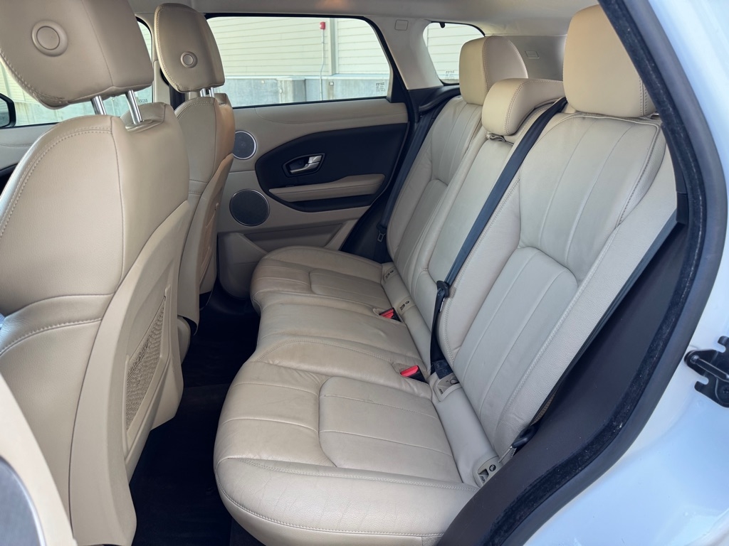 2018 Land Rover Range Rover Evoque SE photo 21