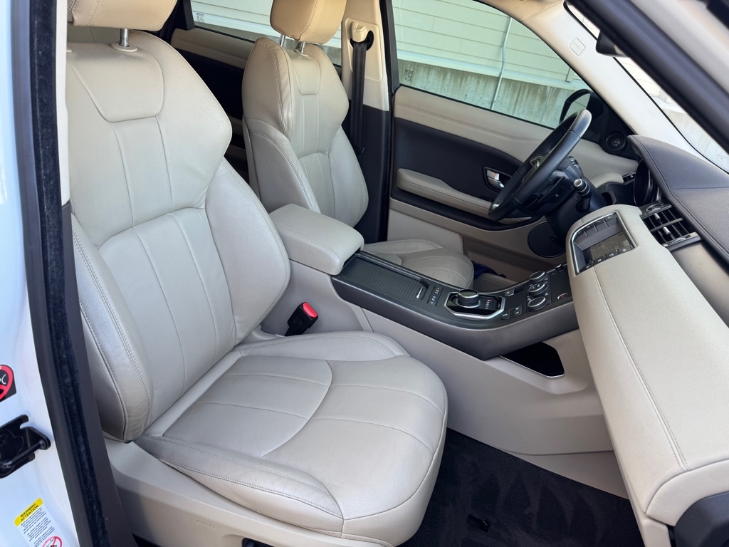 2018 Land Rover Range Rover Evoque SE photo 27