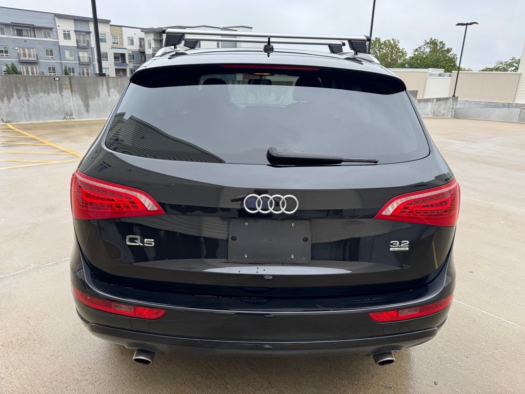 2010 Audi Q5 3.2 Premium photo 3