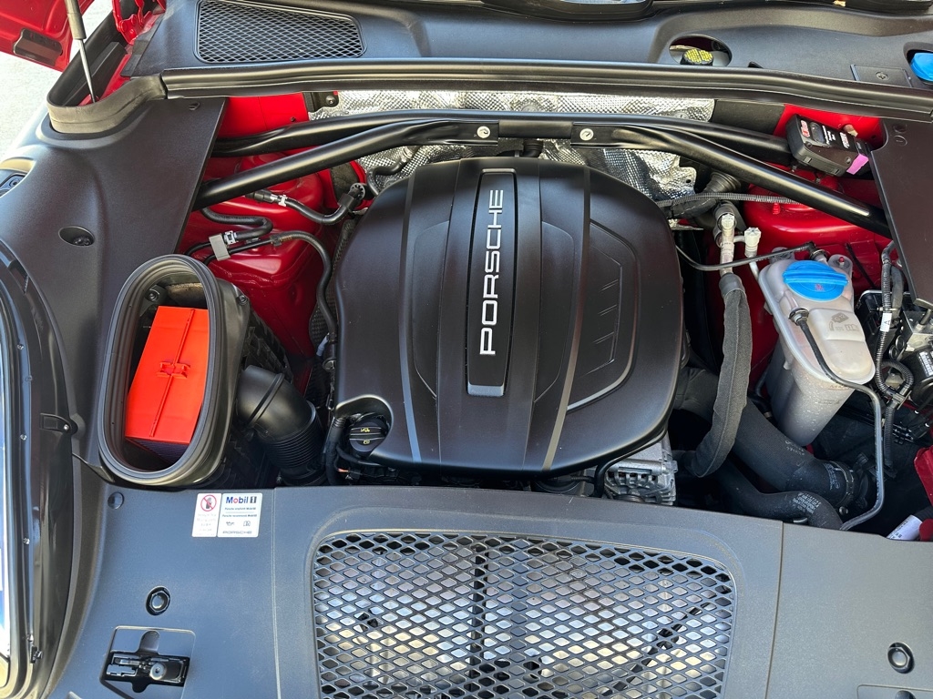 2017 Porsche Macan GTS photo 34