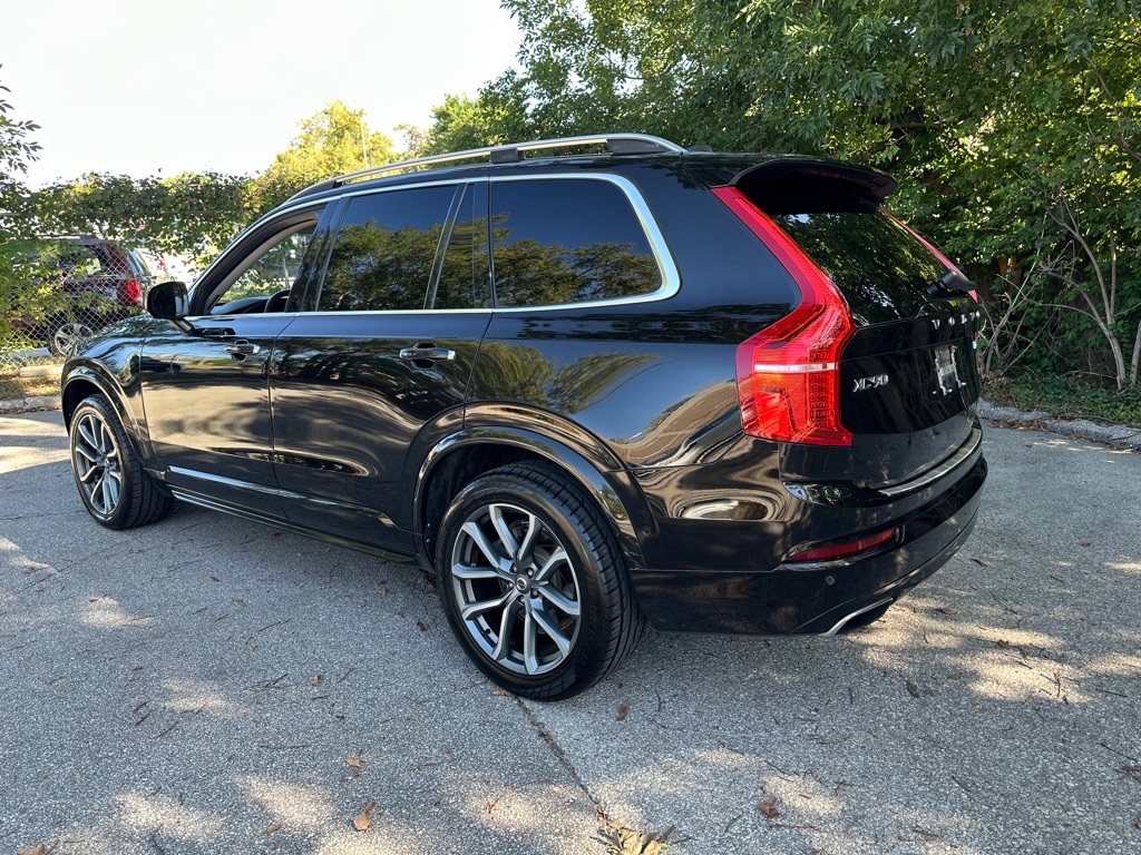 2017 Volvo XC90 T6 Momentum photo 5
