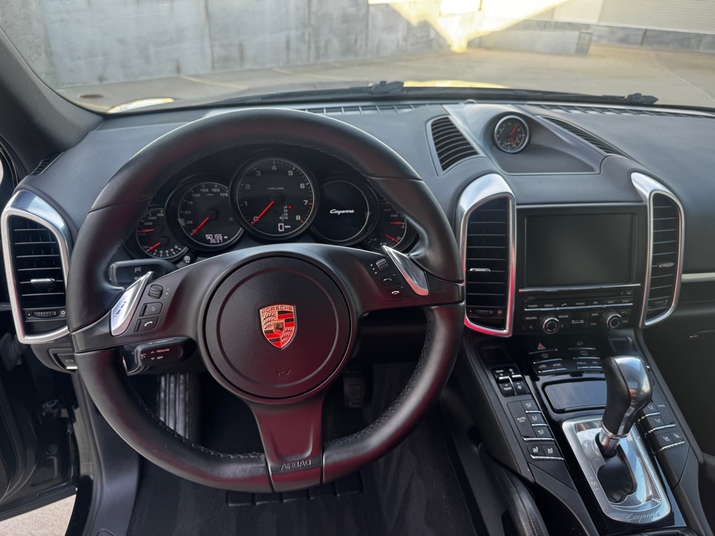 Porsche Cayenne Base 2014 Porsche Cayenne Base 2014
