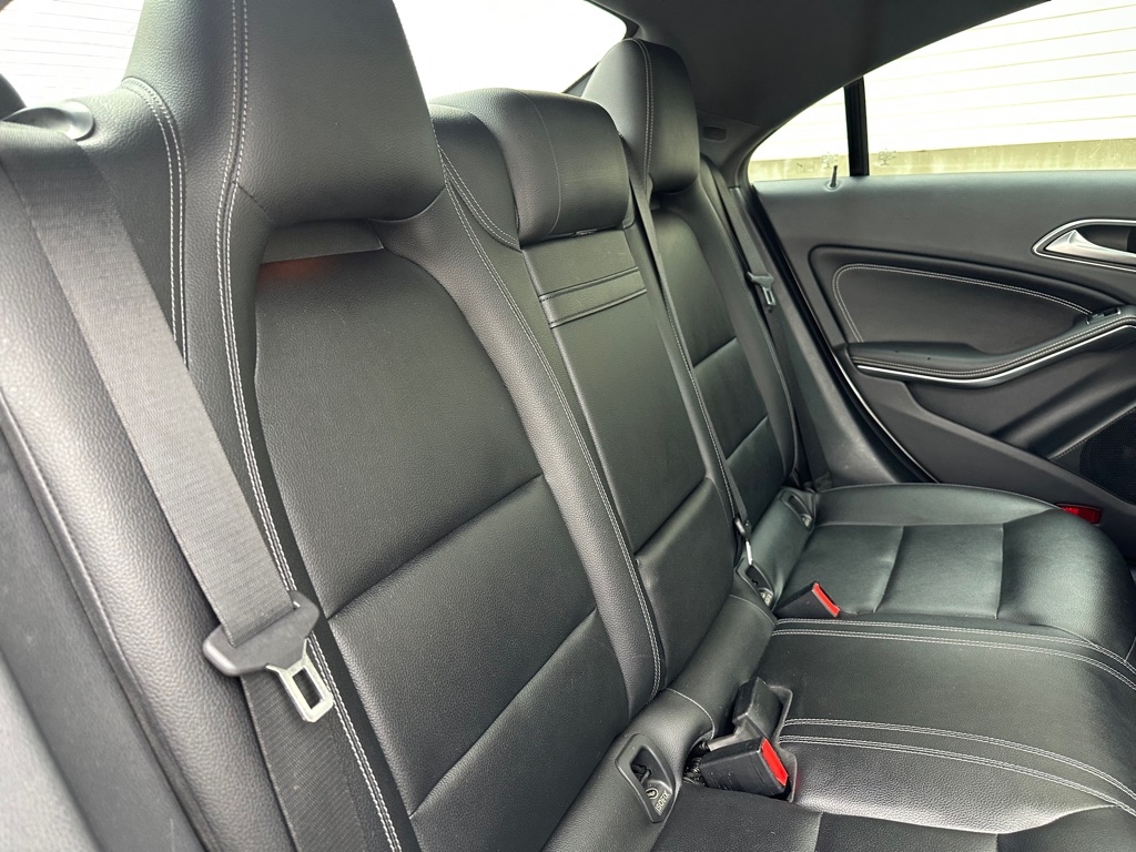 Mercedes-Benz CLA-Class CLA250 4MATIC 2016 Mercedes-Benz CLA-Class CLA250 4MATIC 2016