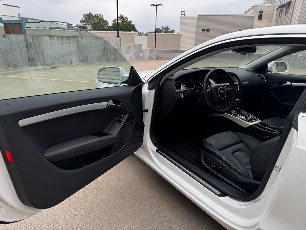 Audi A5 Coupe 2.0T quattro Tiptronic 2012 Audi A5 Coupe 2.0T quattro Tiptronic 2012