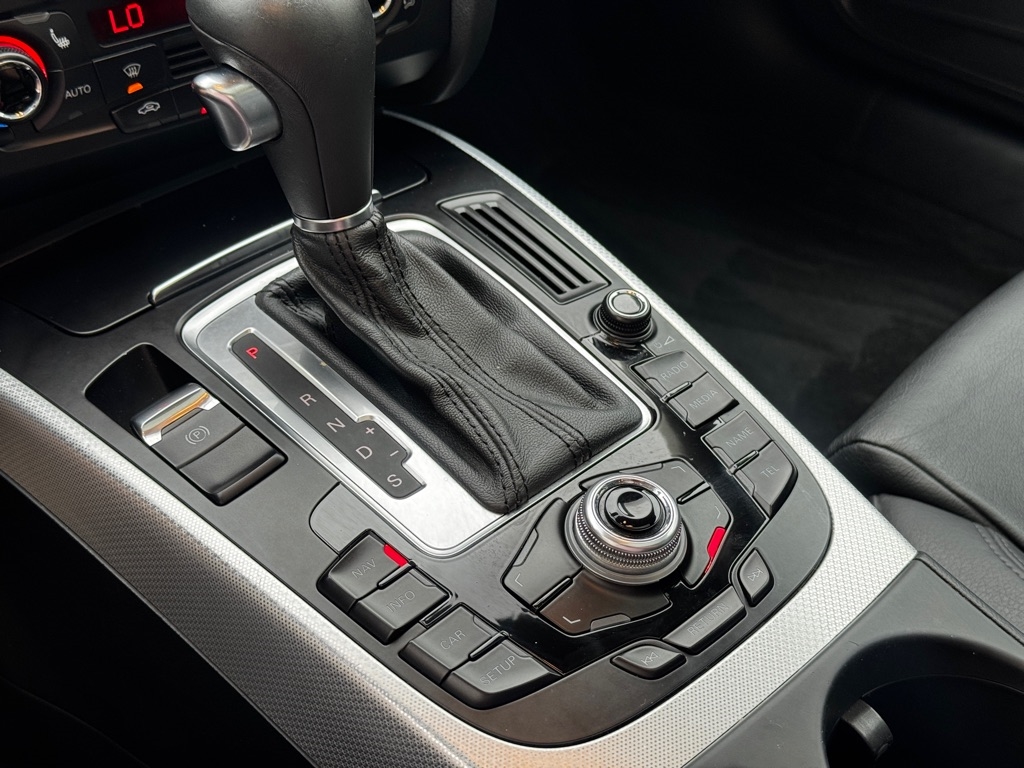 Audi A5 Coupe 2.0T quattro Tiptronic 2012 Audi A5 Coupe 2.0T quattro Tiptronic 2012