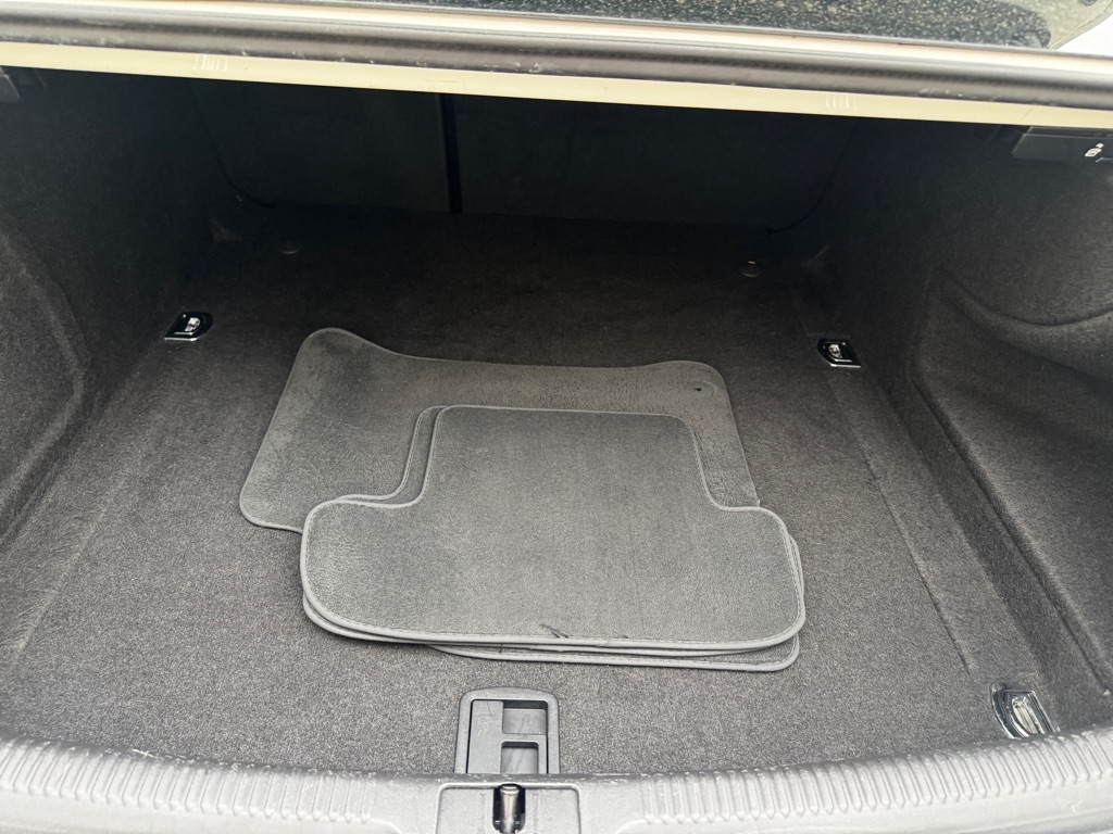 Audi A5 Coupe 2.0T quattro Tiptronic 2012 Audi A5 Coupe 2.0T quattro Tiptronic 2012