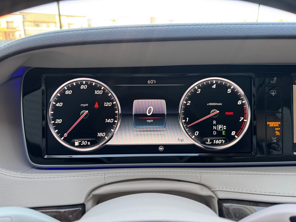 Mercedes-Benz S-Class S550 2015