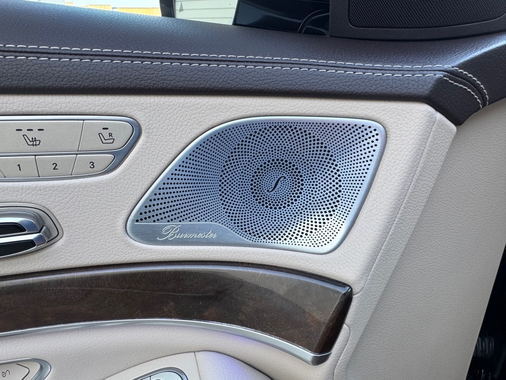 Mercedes-Benz S-Class S550 2015